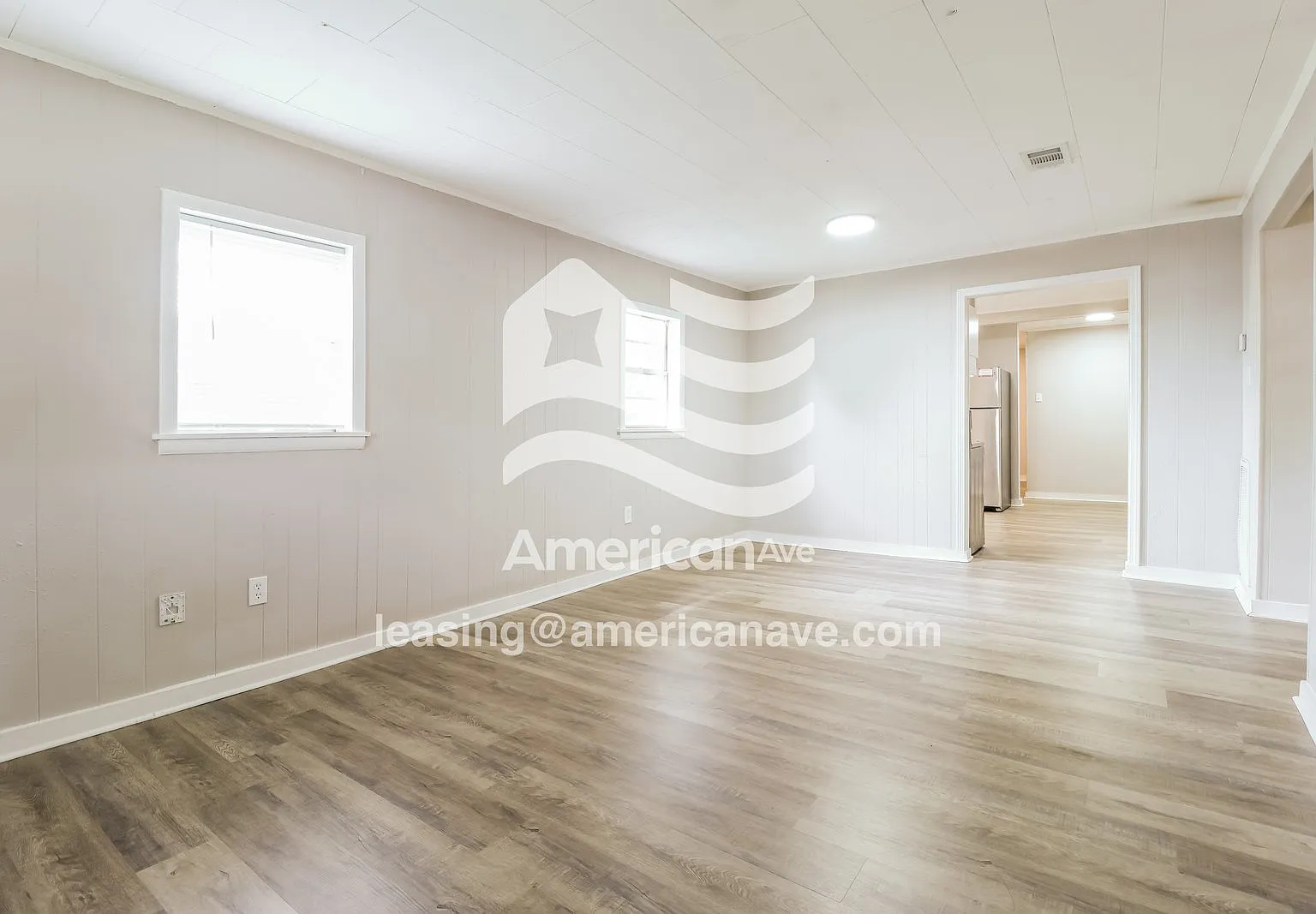 3 bed, 2.0 bath, 1056 sqft, $1,233 — Photo 4