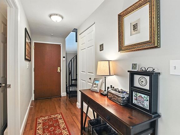 2nd image of 94 Newbury Ave APT 403