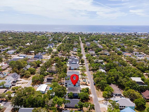 4th image of 220 NE 37th Street