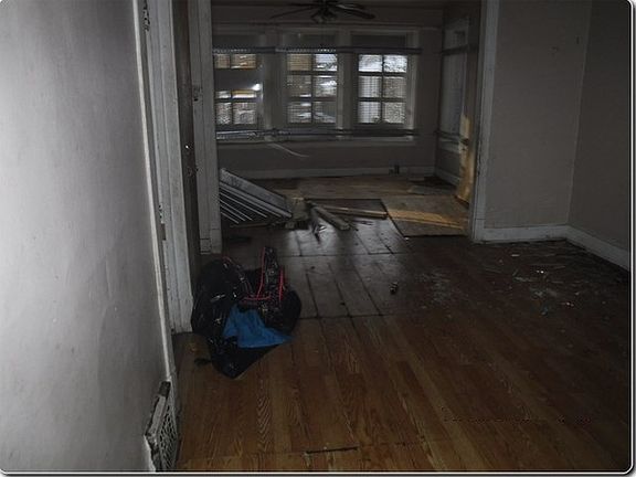 4th image of 1325 N Parkside Ave