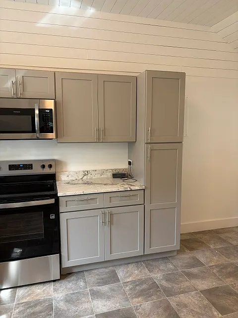 3 bed, 1250 sqft, $2,000 — Photo 4