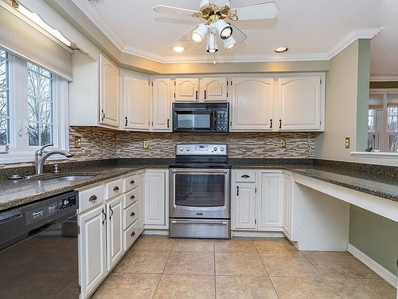 2nd image of 48 Whittier Meadows Dr Unit 48