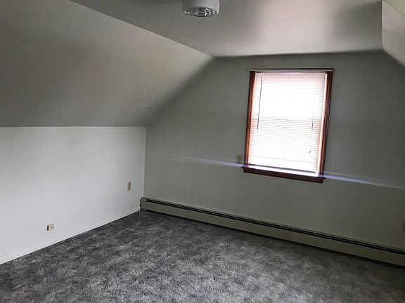 3rd image of 30 5th Ave Floor 2