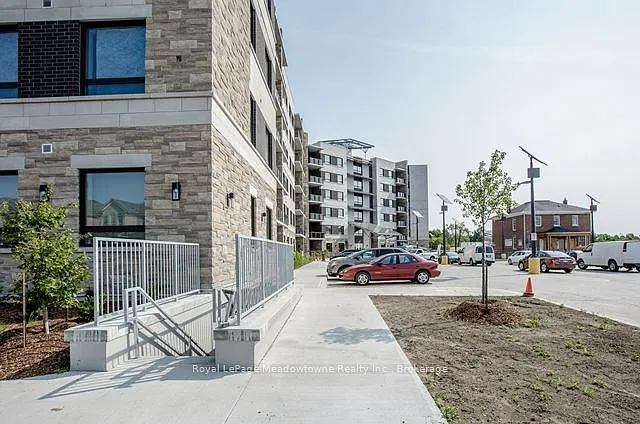 GreenLife Westside — Photo 3