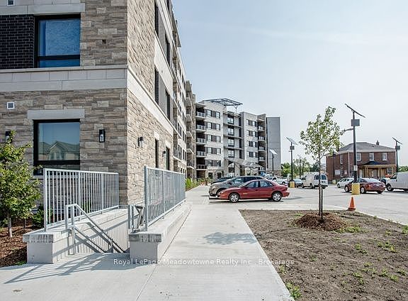 3rd image of 33 Whitmer St #309