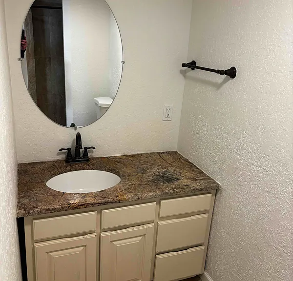 1325 San Andres Ave NW #C — Photo 11