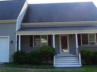 24 Concord Dr #A, Middletown, RI 02842