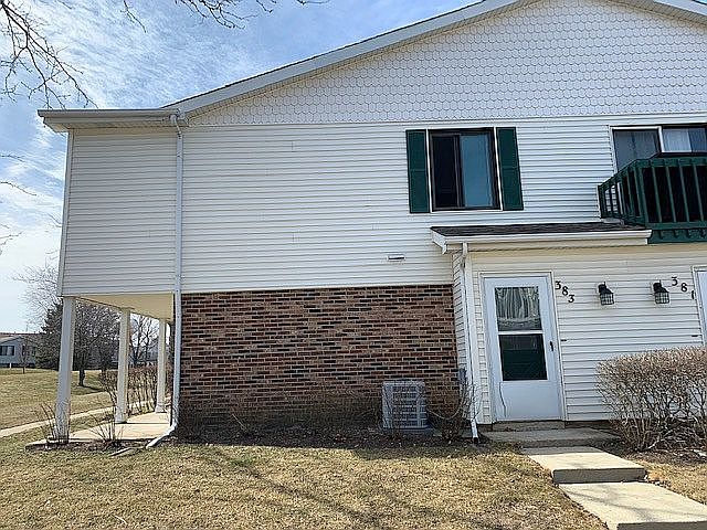 1st image of 383 Pierce Ct