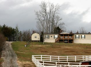 8831 Trout Rd, Mascot, TN 37806