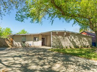 1608 Alta Vista Dr, Alvin, TX 77511