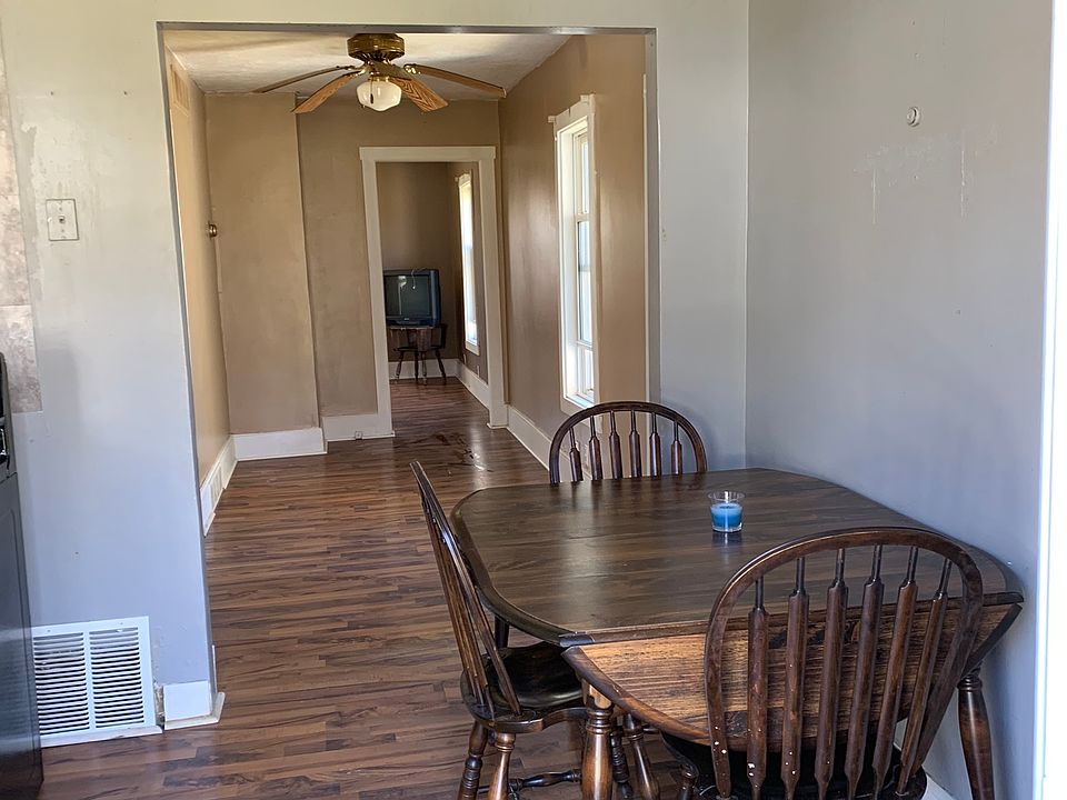 2nd image of 470 Seacrist Ln