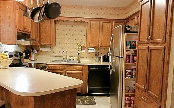 4th image of 3373 King Bradford Dr