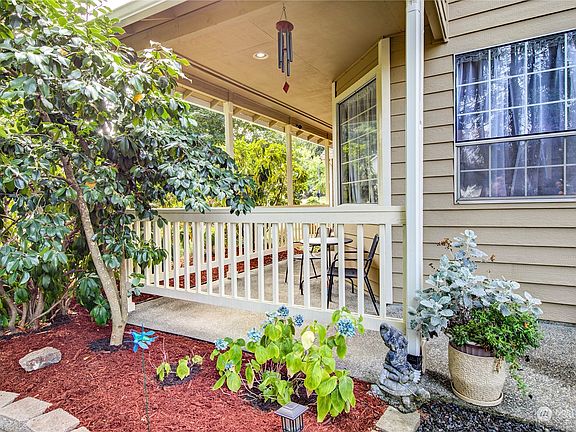 2nd image of 10779 Hillsboro Drive NW