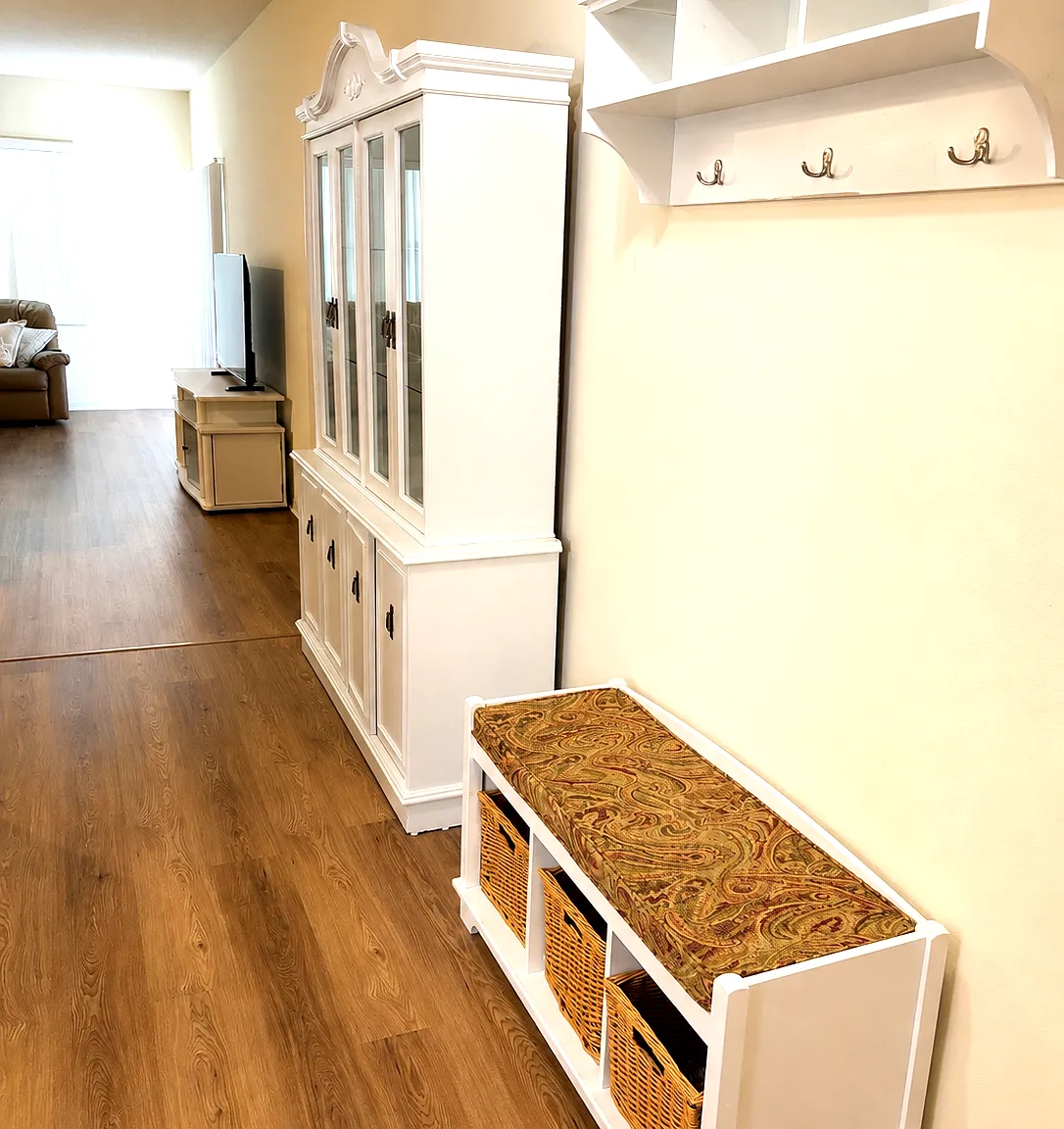 3 bed, 1305 sqft, $2,600 — Photo 4