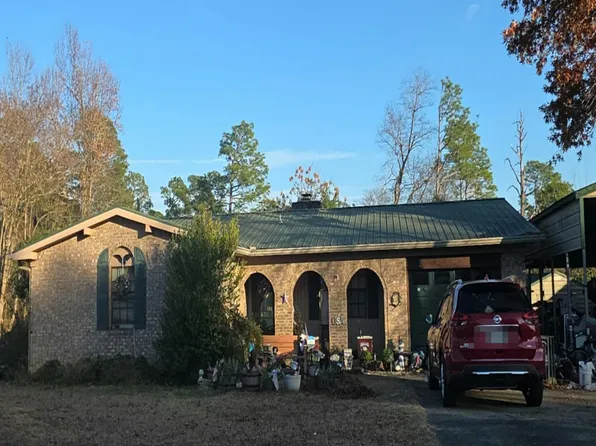 630 Hampton Cir, Belvedere, SC 29841