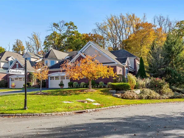 2 Belvedere Court, North Hills, NY 11030