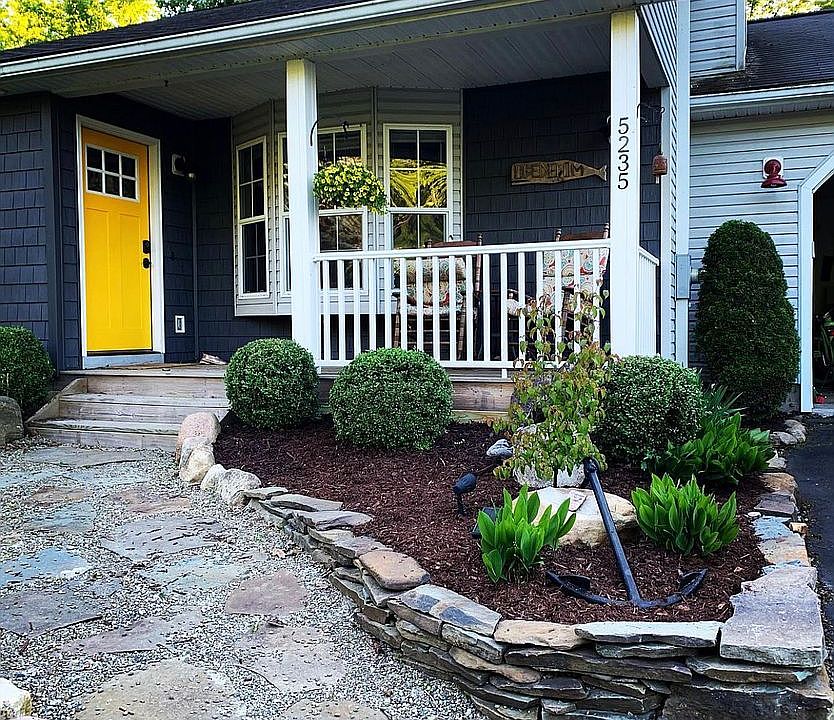 2nd image of 5235 Morris Rd