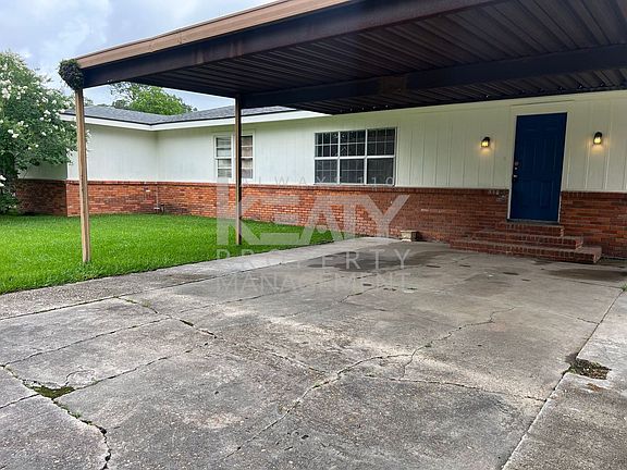 2nd image of 205 Lana Dr