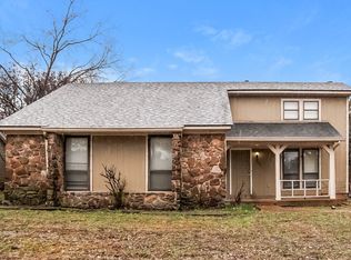 4381 Crescent Park Dr, Memphis, TN 38141