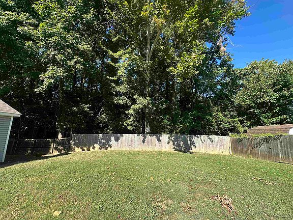 5th image of 2373 Curbertson St