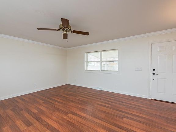 5th image of 3108 Patricia Ln