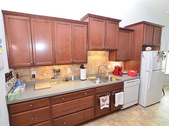 2nd image of 1120 Millsite Dr