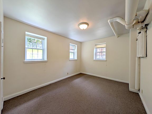 4th image of 16 Ware St