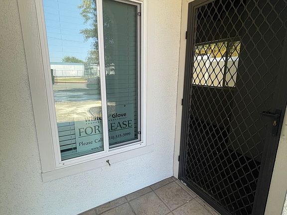 4th image of 2072 Garden Ln Unit B