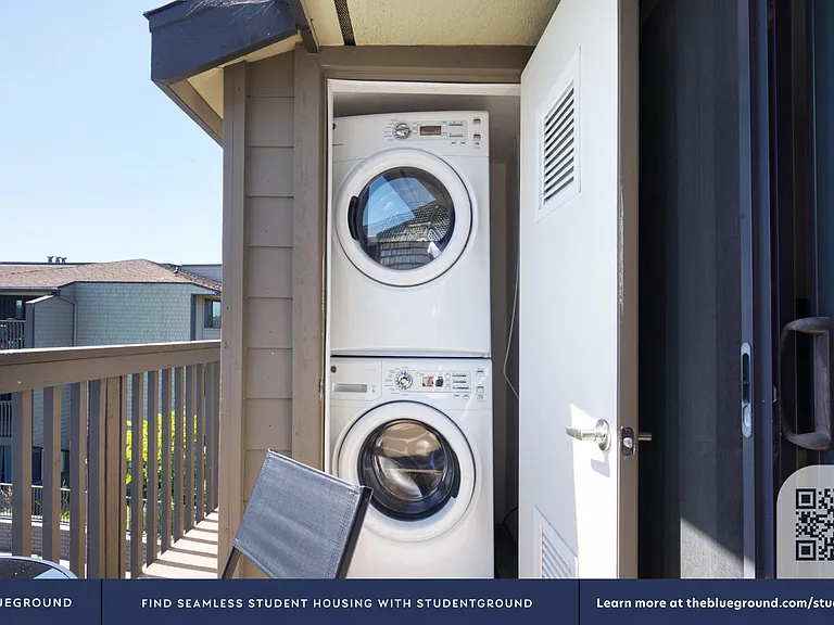 Washer/Dryer in Apartment
