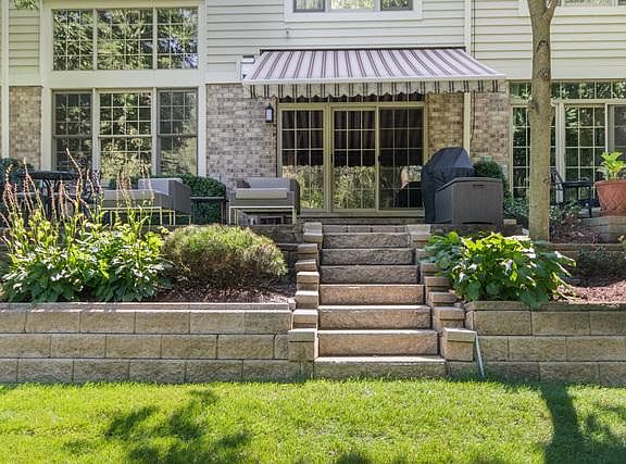 4th image of 227 Wildflower Ln
