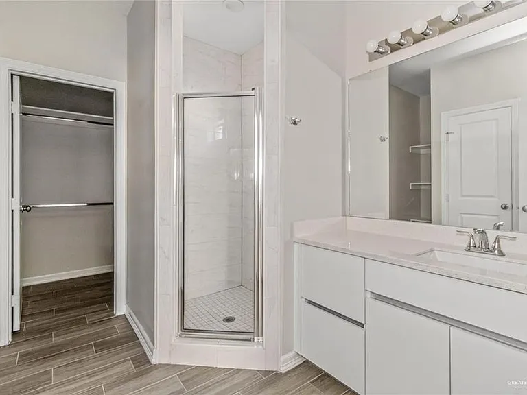 1005 W La Pointe Ave #3 — Photo 8