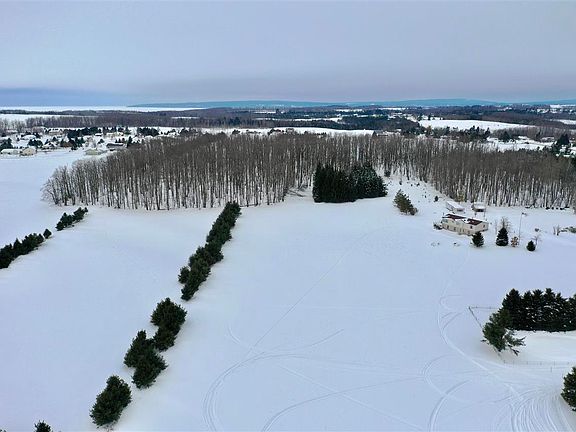 3rd image of School Rd