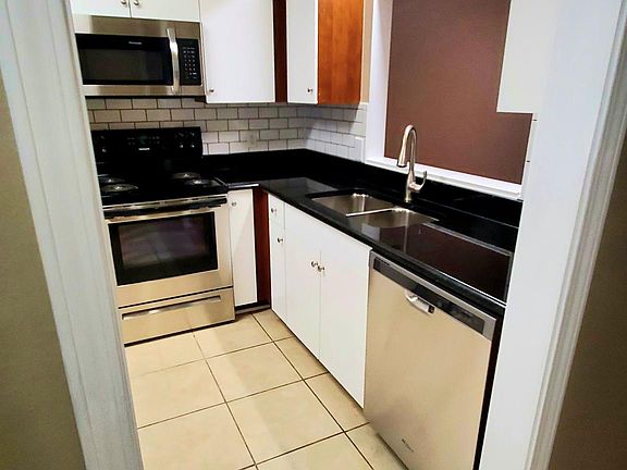 5th image of 8474 Barrancas St