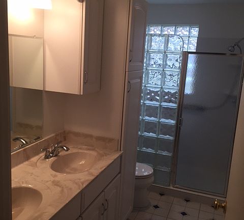 5th image of 132 Wrenwood Ln