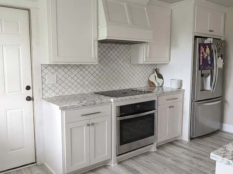3500 Doris St — Photo 1