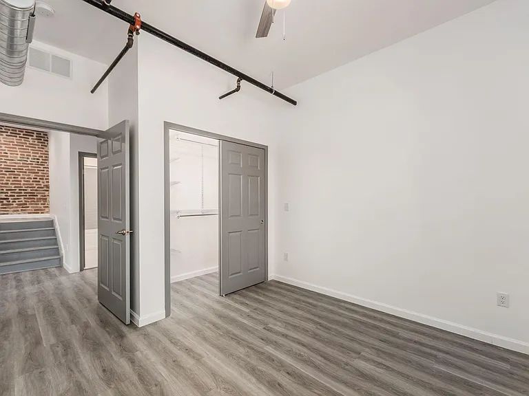 218 E Main St #2-D — Photo 15