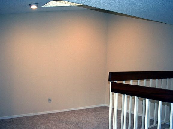4th image of 5200 Martel Ave APT 13B