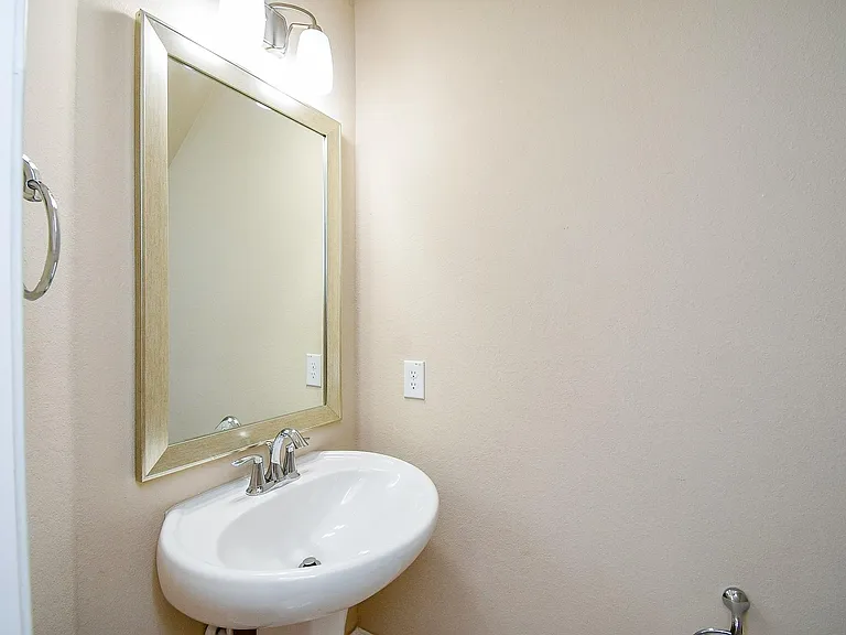 8413 Water Oak Pass Dr — Photo 25