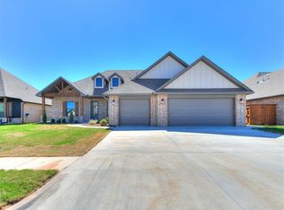 12016 SW 47th St, Mustang, OK 73064