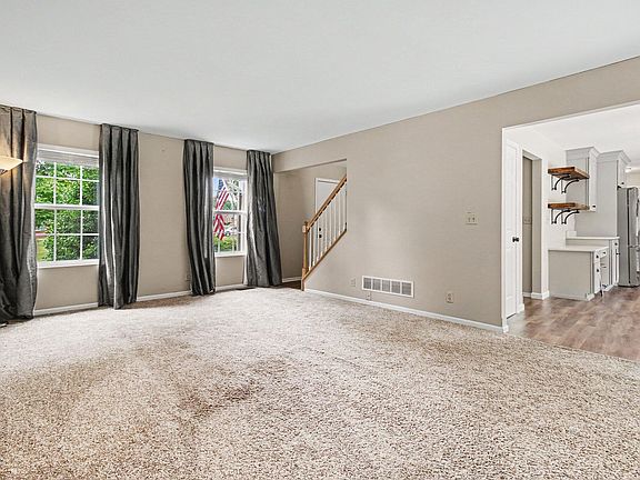 2nd image of 2031 Arbor Springs Blvd