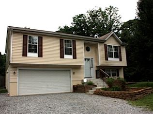 724 War Bonnet Trl, Lusby, MD 20657