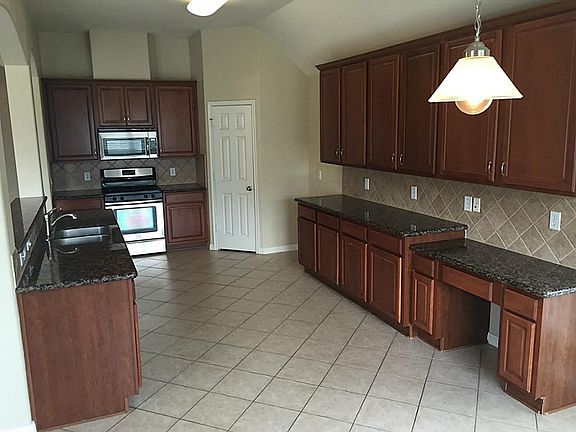 4th image of 9518 Fossil Canyon Dr