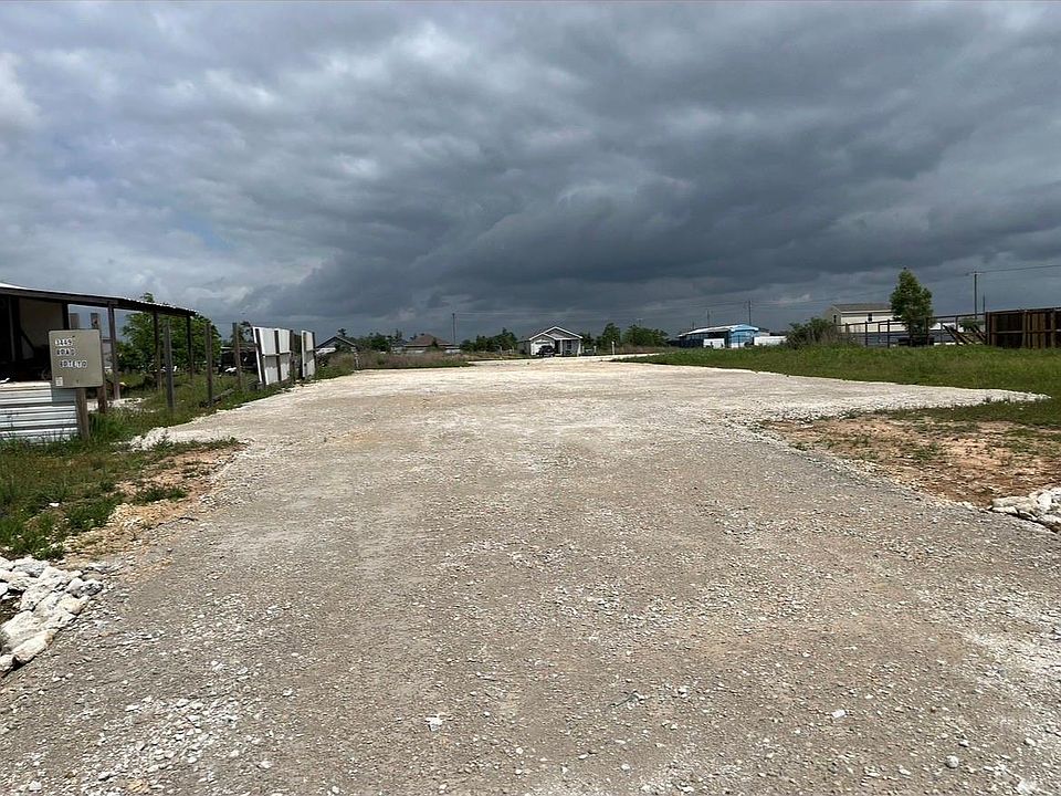 2nd image of 3461 Road 5725