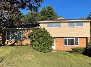 78 Summit Rd, Mountain Top, PA 18707
