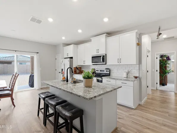 11525 W Deanne Drive, Youngtown, AZ 85363