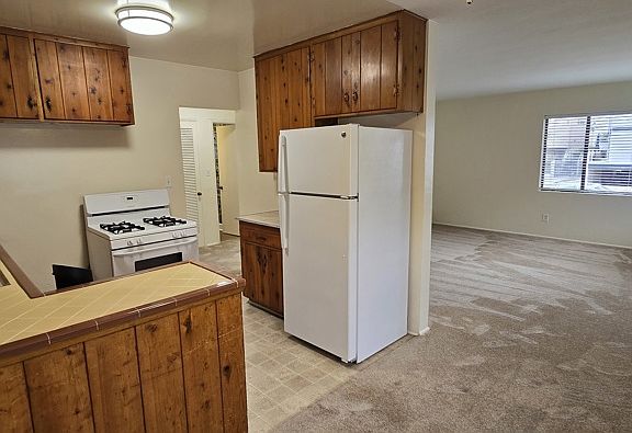 4th image of 1776 La Playa Ave