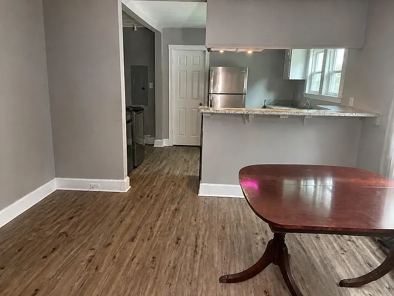 218 Ridge Ave — Photo 4