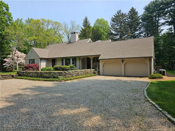 44 Sunset Farm Road, West Hartford, CT 06107