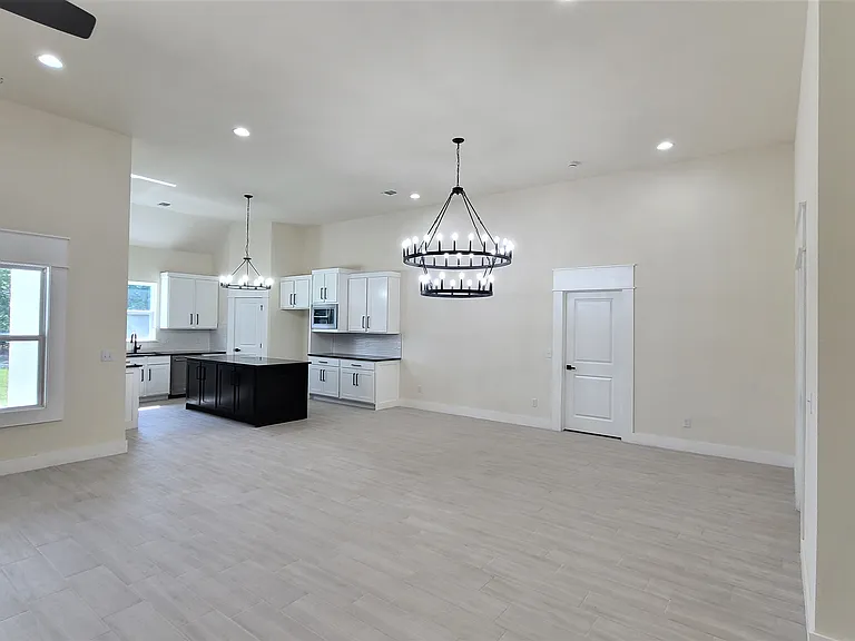108 Tralee Ct — Photo 37