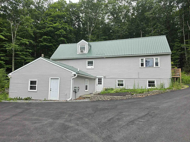 4 Little River Rd — Photo 2